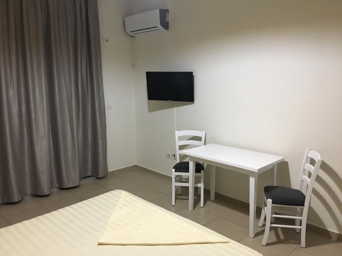 Alexander Rooms & Apartments Durres Ngoại thất bức ảnh