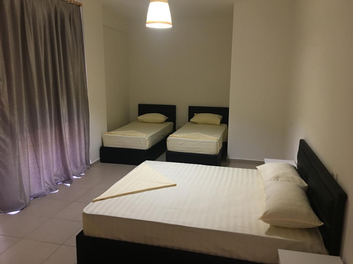 Alexander Rooms & Apartments Durres Ngoại thất bức ảnh