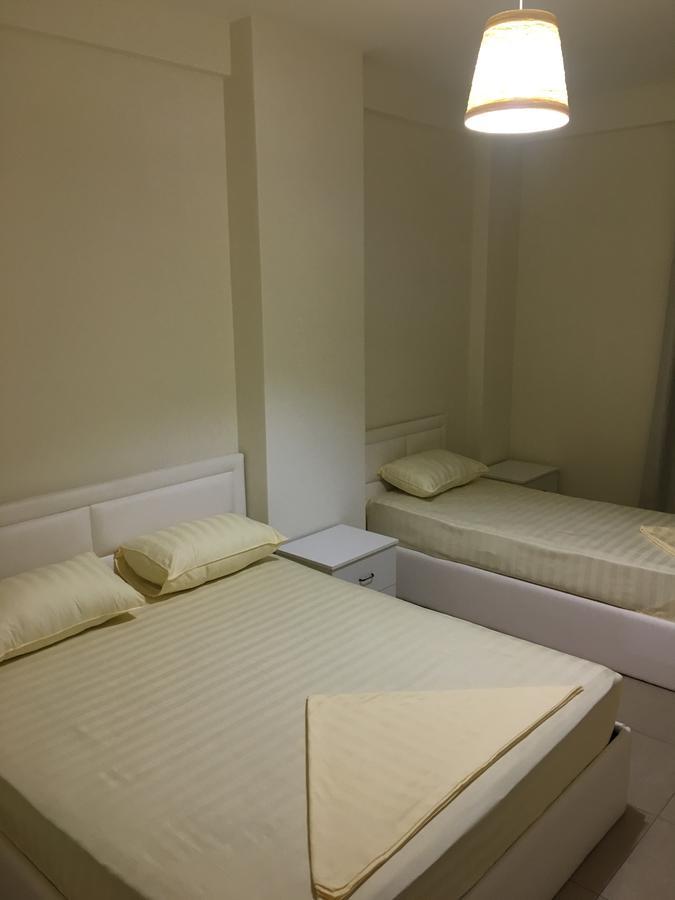 Alexander Rooms & Apartments Durres Ngoại thất bức ảnh