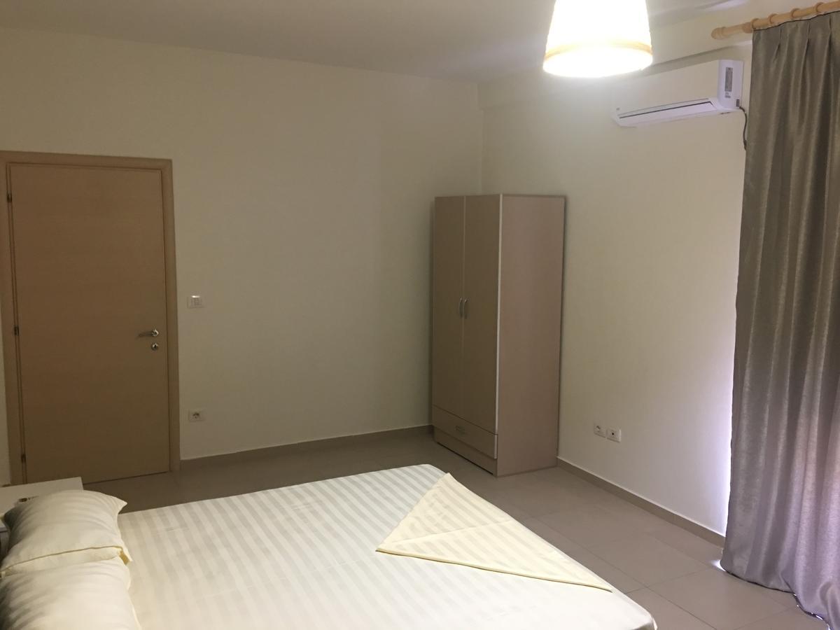 Alexander Rooms & Apartments Durres Ngoại thất bức ảnh
