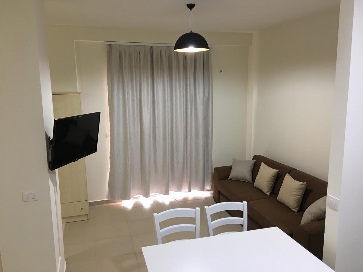 Alexander Rooms & Apartments Durres Ngoại thất bức ảnh
