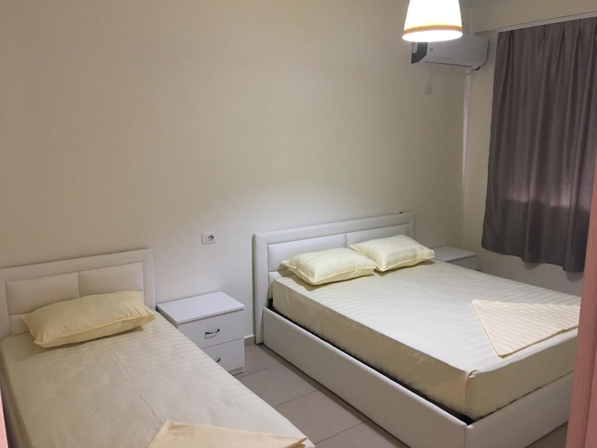 Alexander Rooms & Apartments Durres Ngoại thất bức ảnh
